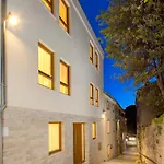 Pula Residence *
