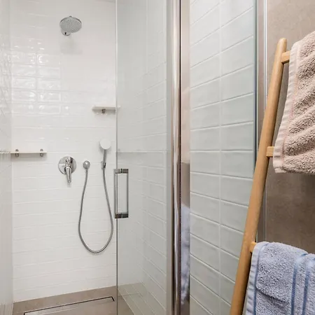 בית נופש Pula Residence פולה